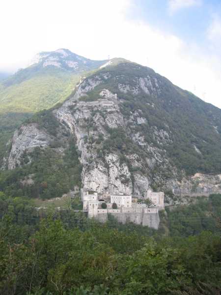 01 Vallee du Rhone entre le defile de Fort l Ecluse et le pays de Seyssel