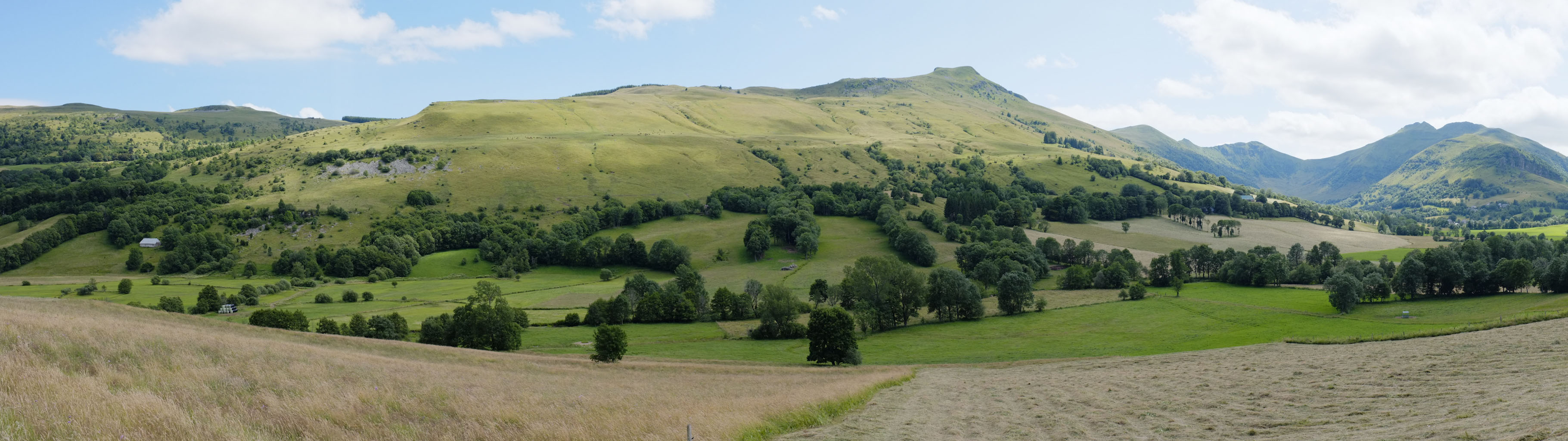 1-05 Massif du Cantal / la Santoire à Lavigerie