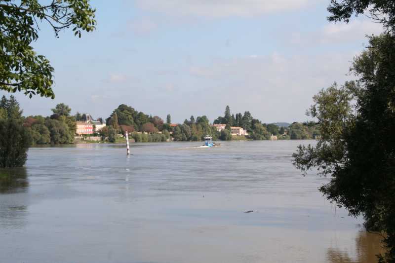 102 Rive droite du val de Saone en amont de Villefranche