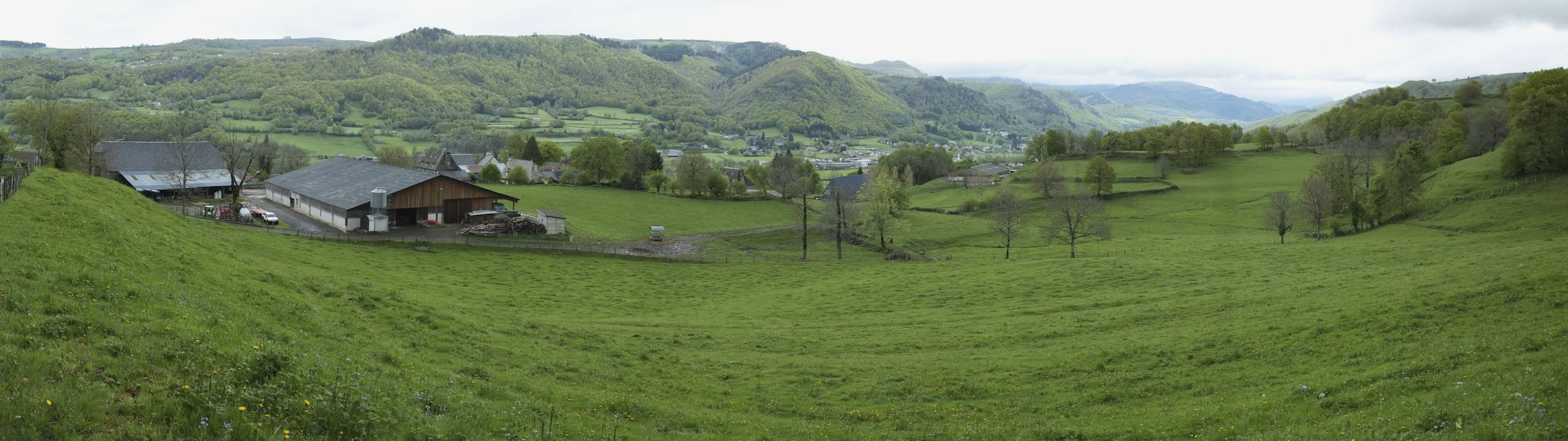 9-06 Vallée et gorges de la Cère / Entre Vic-sur-Cère et Polminhac