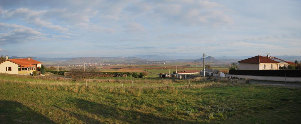 Depuis Vichel, vue sur le Lembron