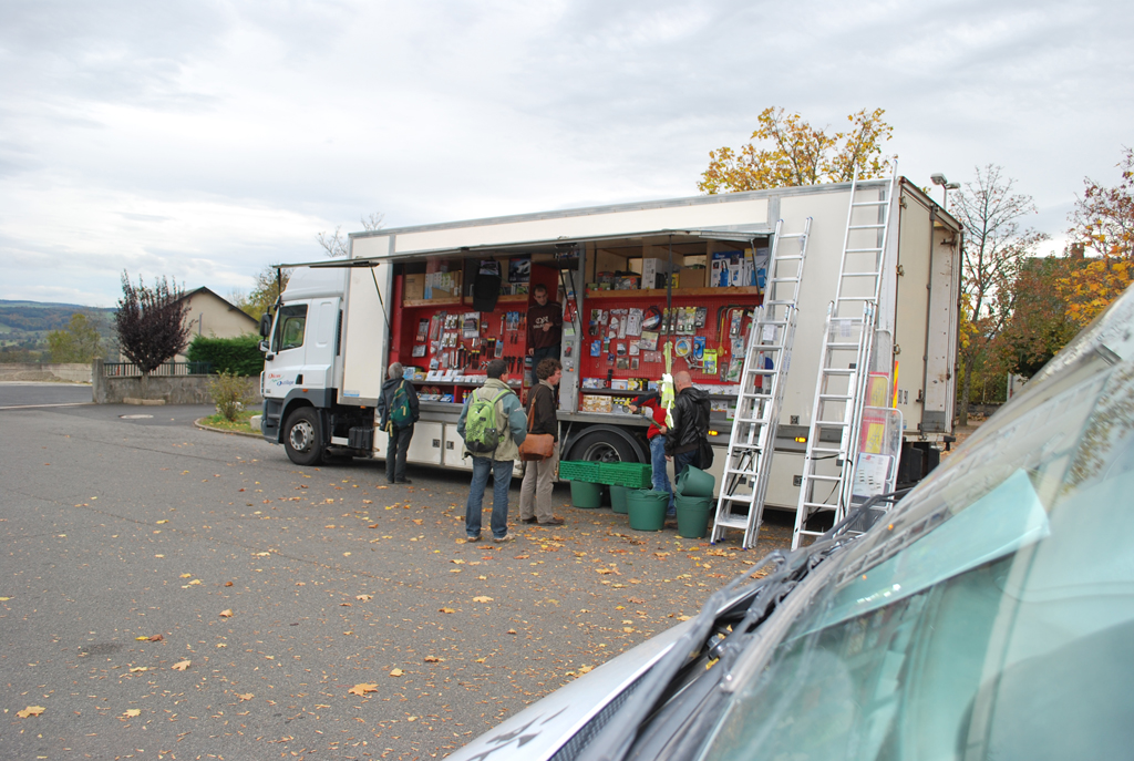 Quincaillerie mobile à Herment