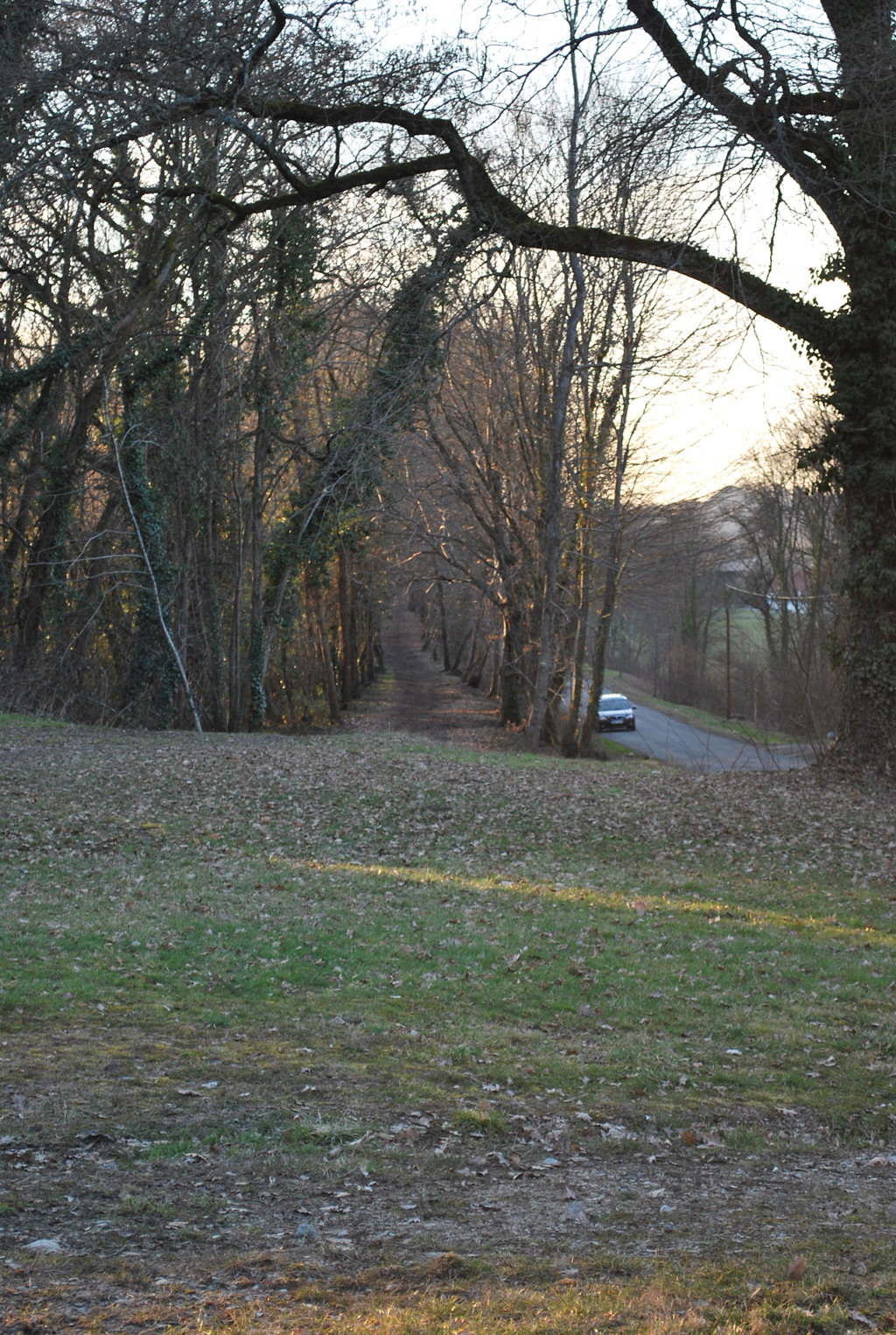 Voie ferrée devenue chemin à Commentry