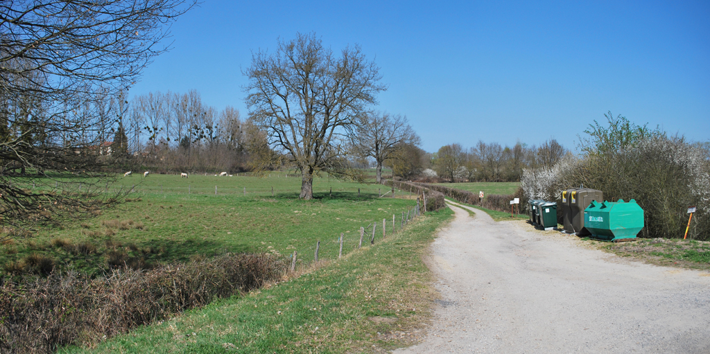 Plaine agricole de la vallée de la Loire entre le canal et la Loire