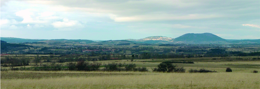 Mont Bar et Allègre depuis le plateau de Loudes